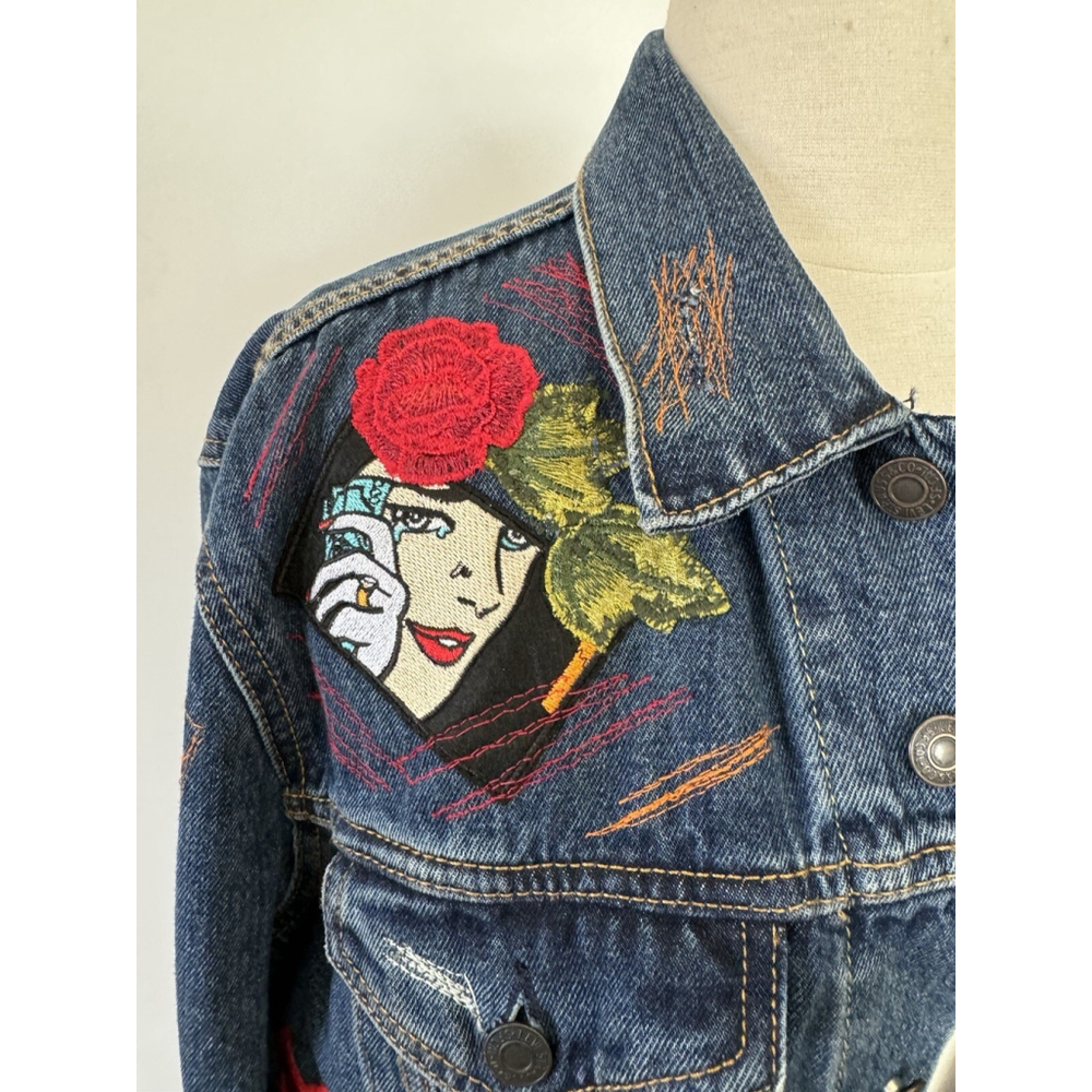 Levi’s Women’s Denim Jacket M Custom Los Angeles Patchwork Retro Style - Picture 11 of 16